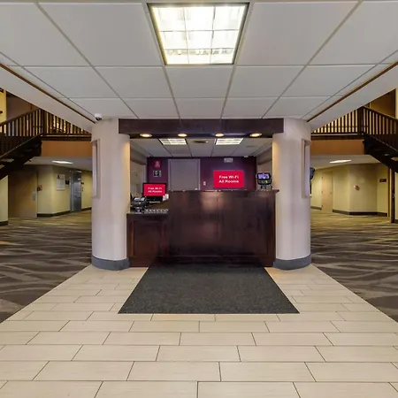 Red Roof Inn & Suites Newburgh - Stewart Airport West Point-3