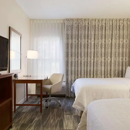 Hampton Inn Zanesville-3