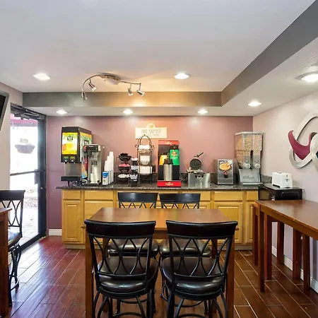 Knights Inn Port Charlotte-2