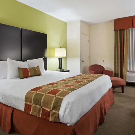 Best Western Plus Huntersville-3