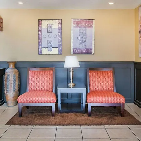 Econo Lodge Inn & Suites Lodi - Wine Country Area-3