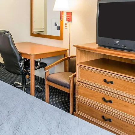 Quality Inn Kalamazoo Near Wings Stadium-3