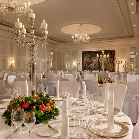 Steigenberger Parkhotel Düsseldorf-3