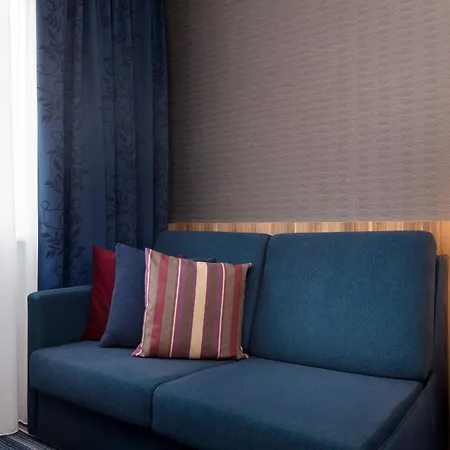 Holiday Inn Express Bremen Airport By Ihg-3