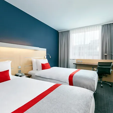 Holiday Inn Express Berlin City Centre By Ihg-3