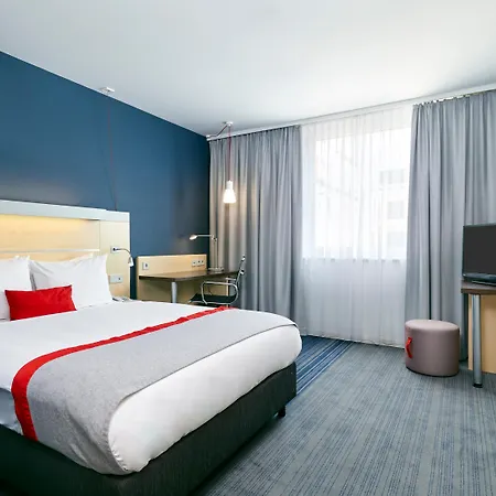 Holiday Inn Express Berlin City Centre By Ihg-3