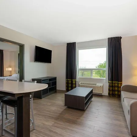 Super 8 By Wyndham Winnipeg East Mb-2