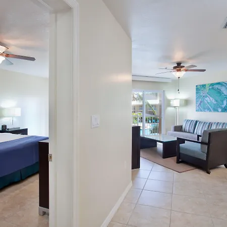 Holiday Inn Resort Grand Cayman By Ihg (Adults Only)-3