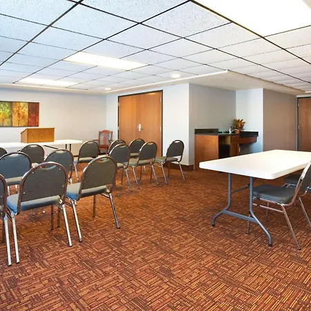 Americinn By Wyndham New London-2