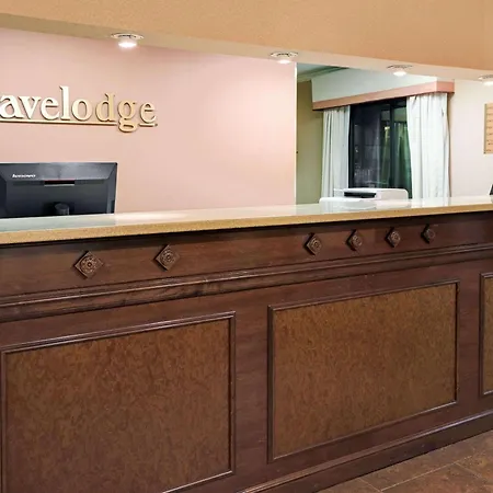 Travelodge By Wyndham Beckley-3