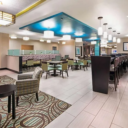La Quinta Inn & Suites By Wyndham Durant-2
