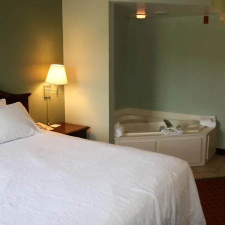 Hampton Inn - Hillsville-2