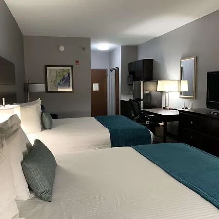 Best Western Plus Olive Branch Hotel & Suites-3
