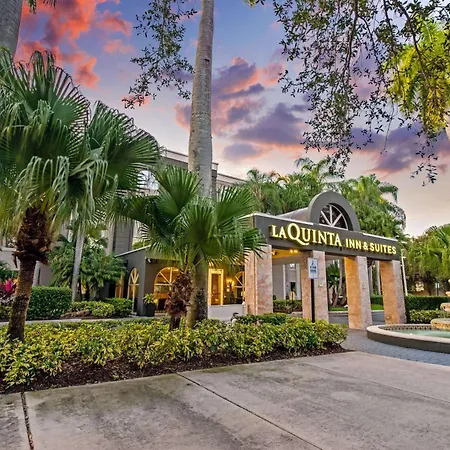 La Quinta By Wyndham Coral Springs South-2