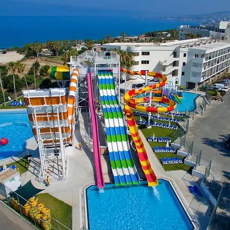 Leonardo Laura Beach & Splash Resort-3