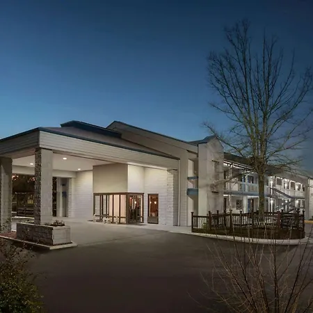 Baymont By Wyndham Wilmington-3