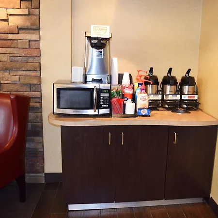 Red Roof Inn Plus+ Pittsburgh East - Monroeville-3