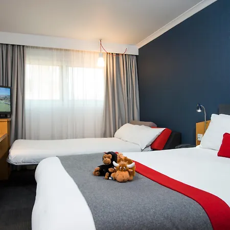 Holiday Inn Express Warwick - Stratford-Upon-Avon By Ihg-2