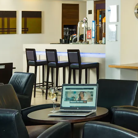 Holiday Inn Express Lincoln City Centre By Ihg-2