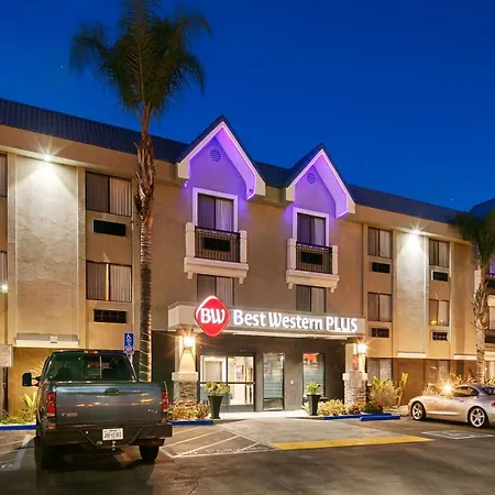 Best Western Plus Diamond Valley Inn-3