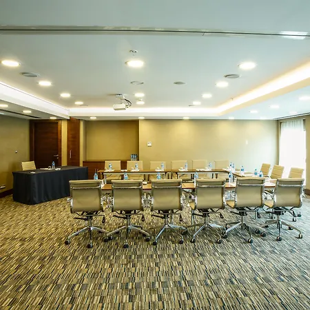 Dedeman Bostanci Istanbul Hotel & Convention Center-3