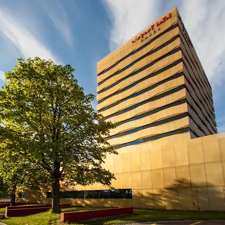 Airport Hotel Basel - Convenient & Friendly-2