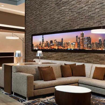 Embassy Suites By Hilton Chicago Lombard-3