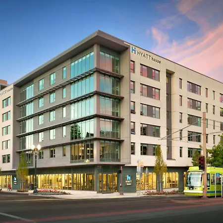 Hyatt House Portland / Downtown-3
