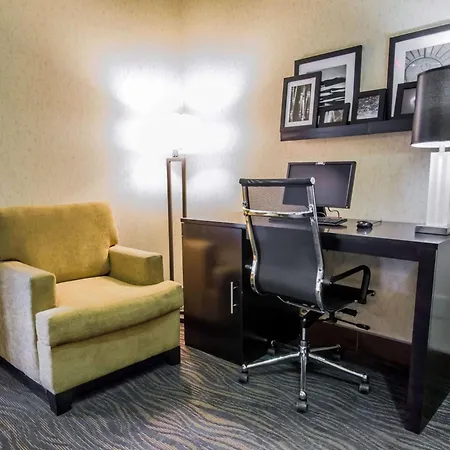 Blankenbaker Inn By Ihg-2