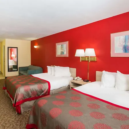 Ramada By Wyndham Sioux Falls-2