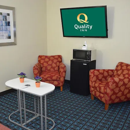 Quality Inn & Suites Dublin-2
