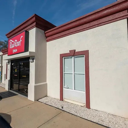 Red Roof Inn Raleigh North-Crabtree Mall-Lenovo Center-2