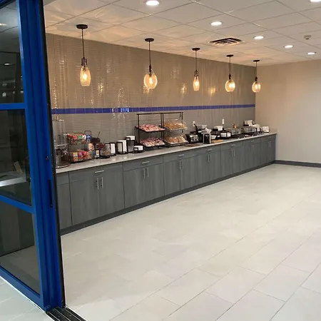 Best Western Plus Clarks Summit Scranton Hotel-2