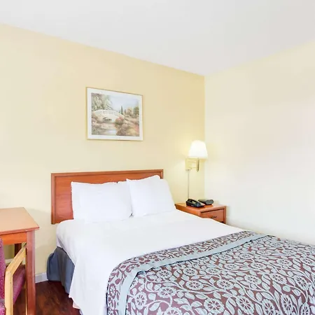 Days Inn By Wyndham Athens-2