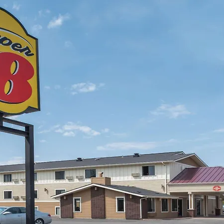 Super 8 By Wyndham Boise-3