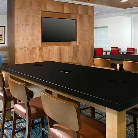 Holiday Inn Express & Suites Charlottesville - Ruckersville By Ihg-3
