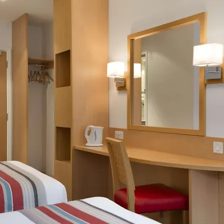 Ramada Wakefield-3