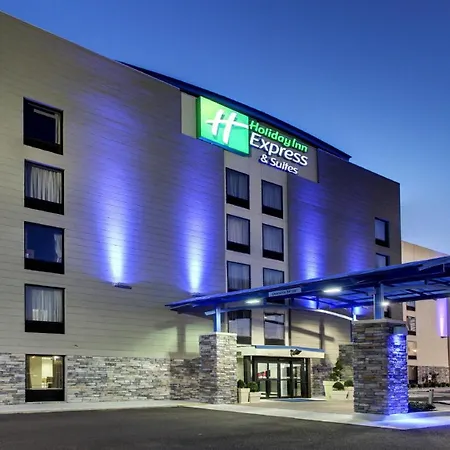 Holiday Inn Express & Suites Jackson Downtown - Coliseum By Ihg-3