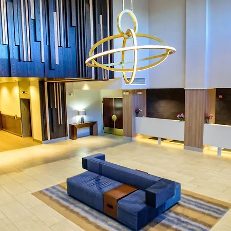 Crowne Plaza Dulles Airport By Ihg-3