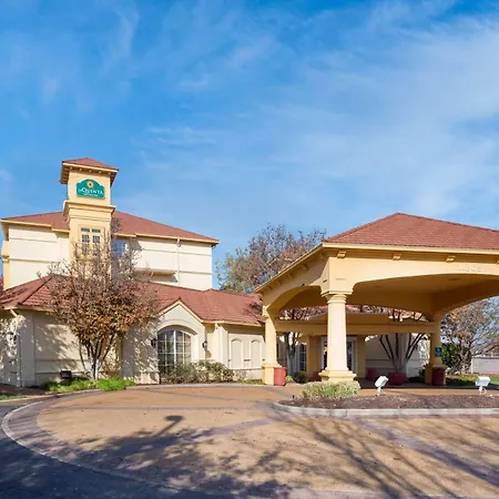 La Quinta By Wyndham St. Louis Westport-2