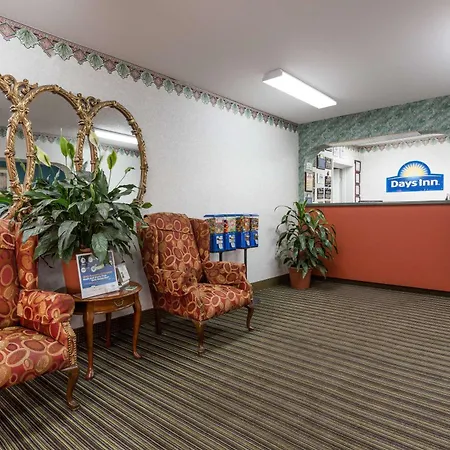 Days Inn By Wyndham Dickson-3