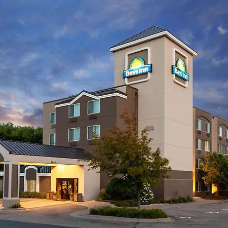 Days Inn By Wyndham Eagan Minnesota Near Mall Of America-3