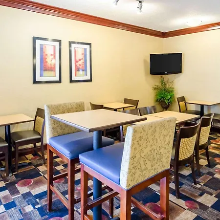 Quality Inn Lynchburg Near University-2