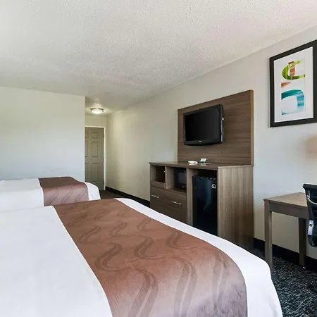 Quality Inn & Suites Ferdinand-2