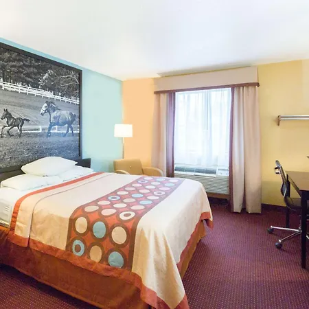 Super 8 By Wyndham Richmond-3