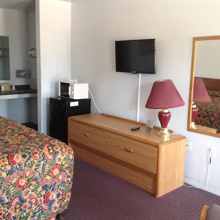 Knights Inn Muskogee-3