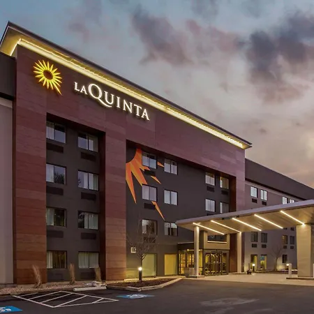 La Quinta By Wyndham Hartford Bradley Airport-2