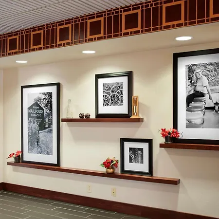 Hampton Inn Seymour-2