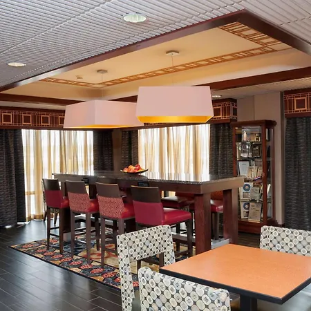 Hampton Inn Seymour-3
