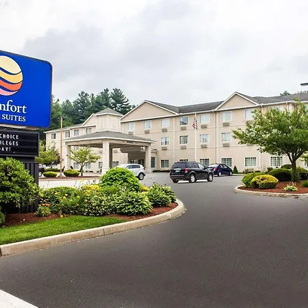 Comfort Inn & Suites-3